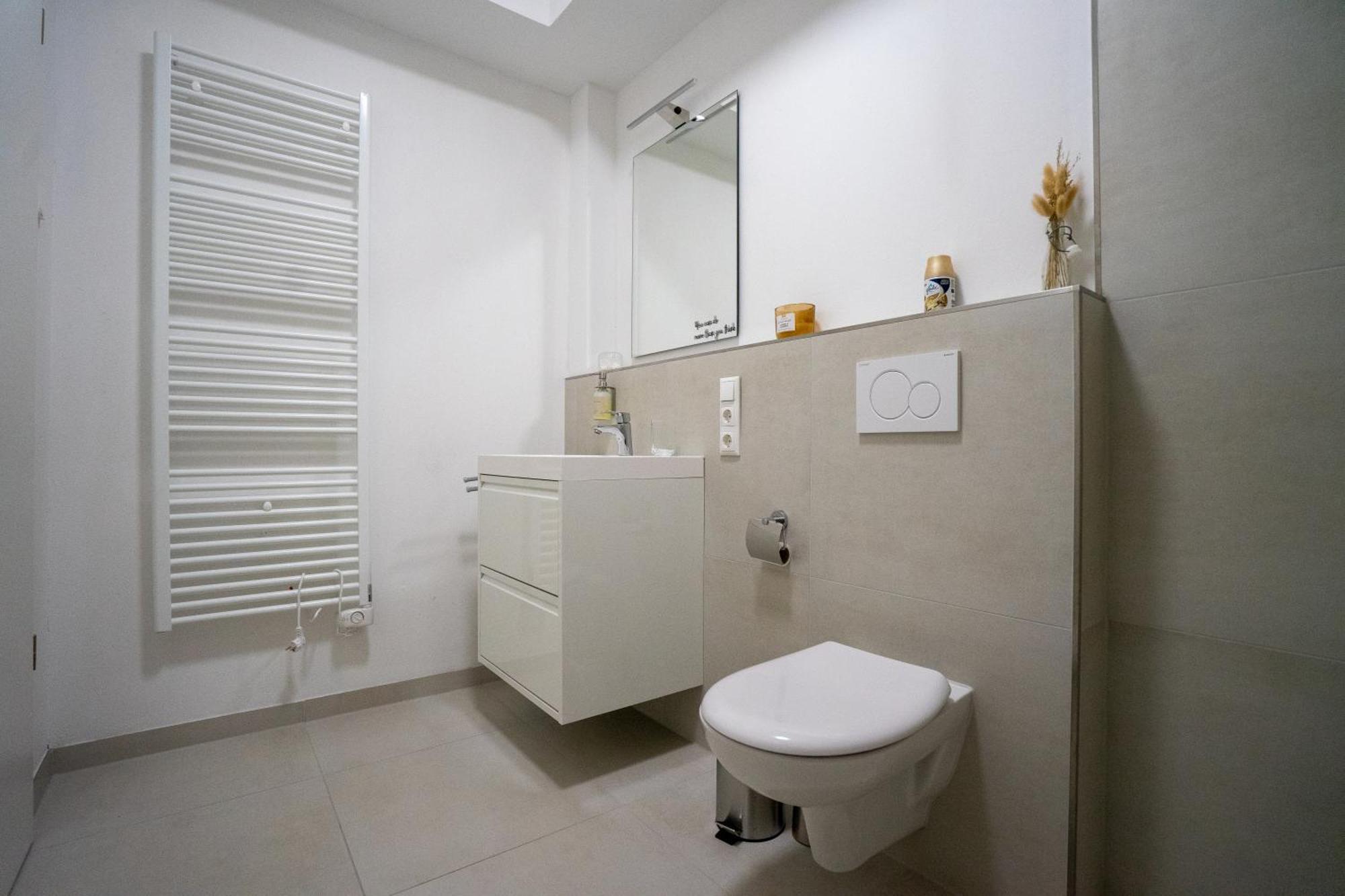 Tomkes Ferienwohnung Am See Rhauderfehn Bagian luar foto