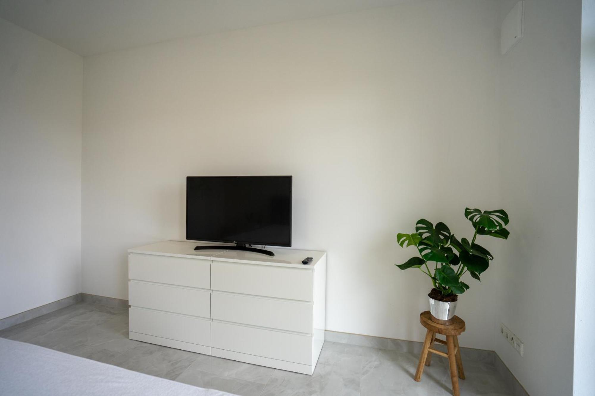 Tomkes Ferienwohnung Am See Rhauderfehn Bagian luar foto